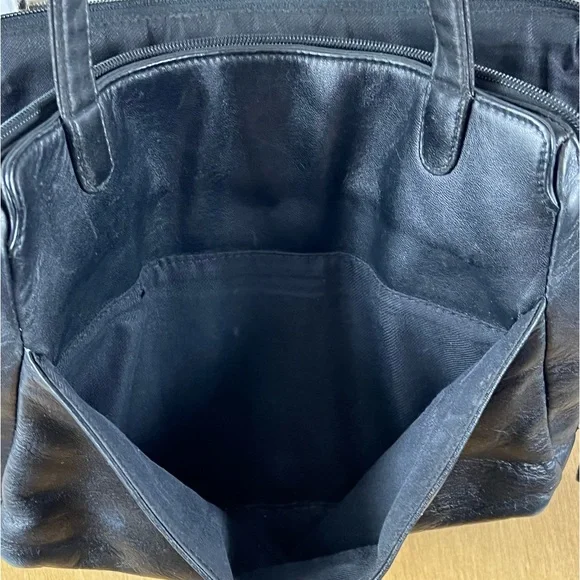 Liz Claiborne Leather Bag - Picture 9 of 10